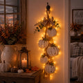 Rustieke decoratie van 5 witte pompoenen voor de herfst