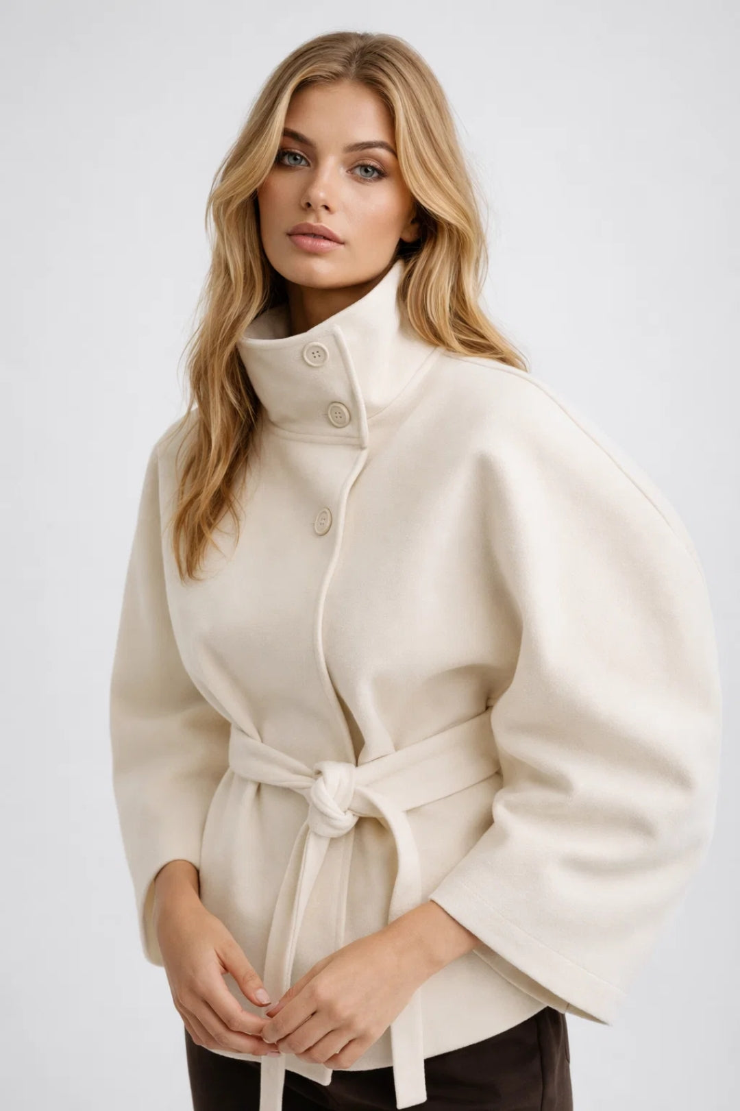 Elegante dames geknoopte cape jas voor stijl en comfort. 3